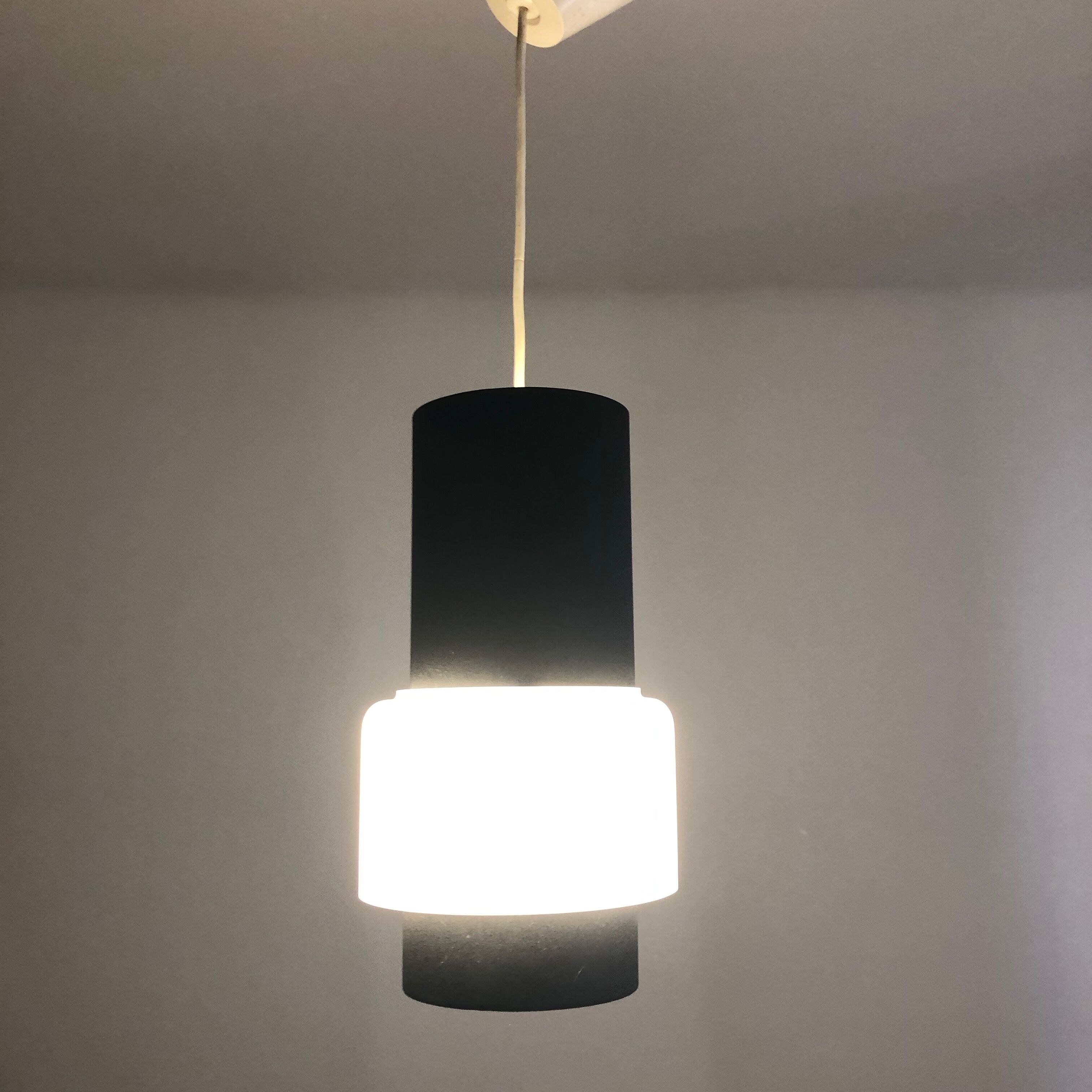Vintage pendant lamp 1950 Louis Kalff Philips opaline - 33 cm