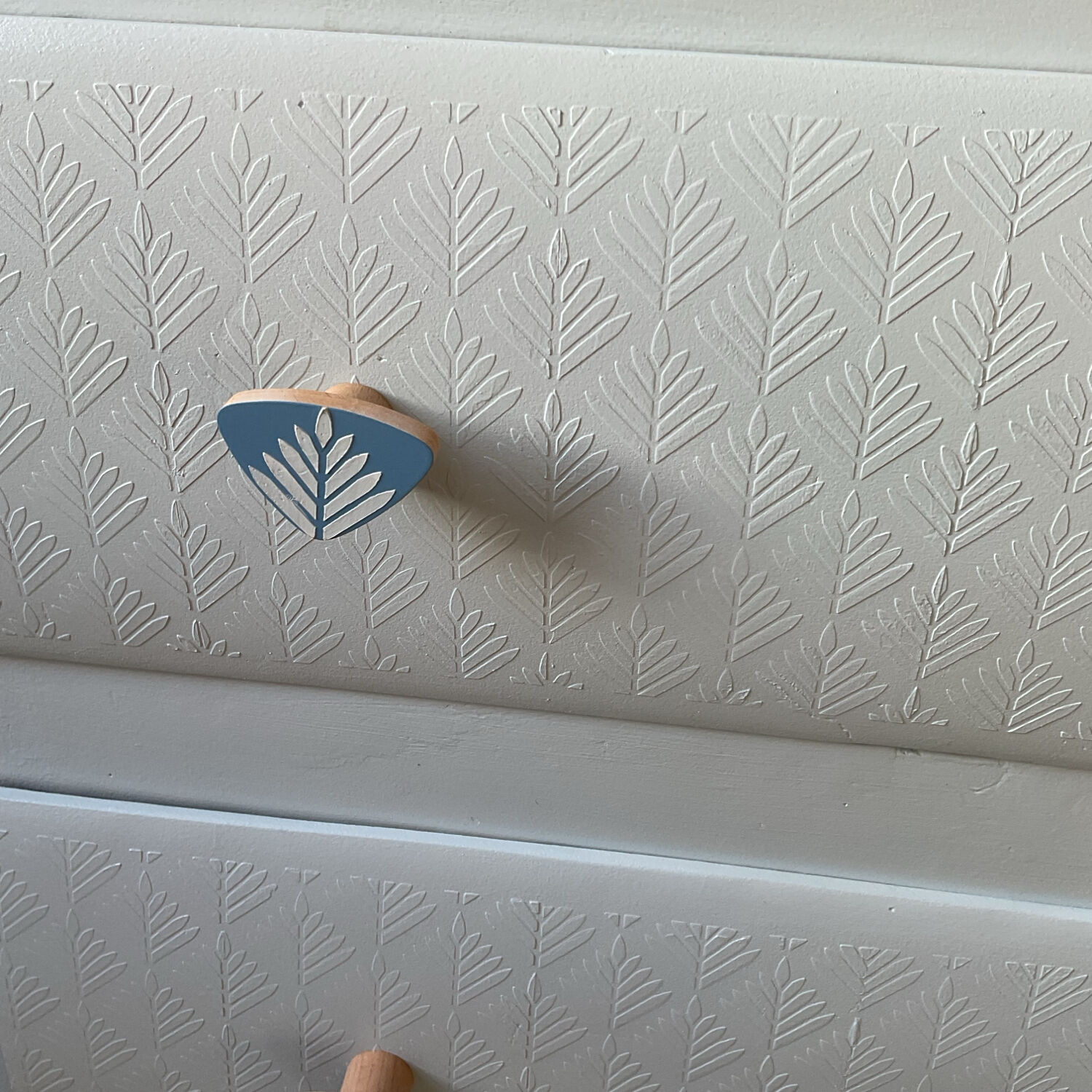 Vintage chest of drawers