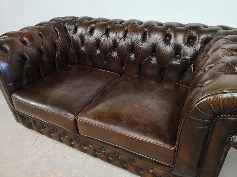 Sofa chesterfield brown leather two seats
