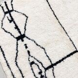 New Beni Ouarain Moroccan Berber rug with black graphic patterns