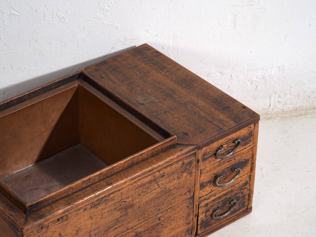 Small antique Japanese chest with drawers – Meiji / Showa period (c.1890-1945) #93