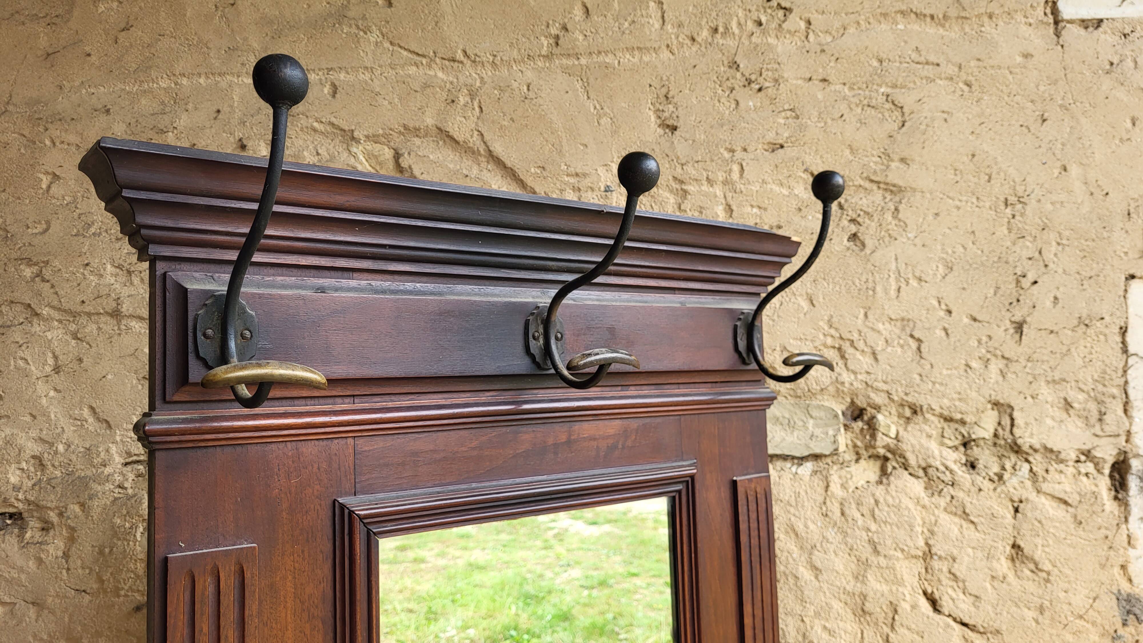 Wooden entrance cloakroom 1900