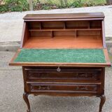 Secretary desk with slanted top and 3 drawers in Louis XV style.