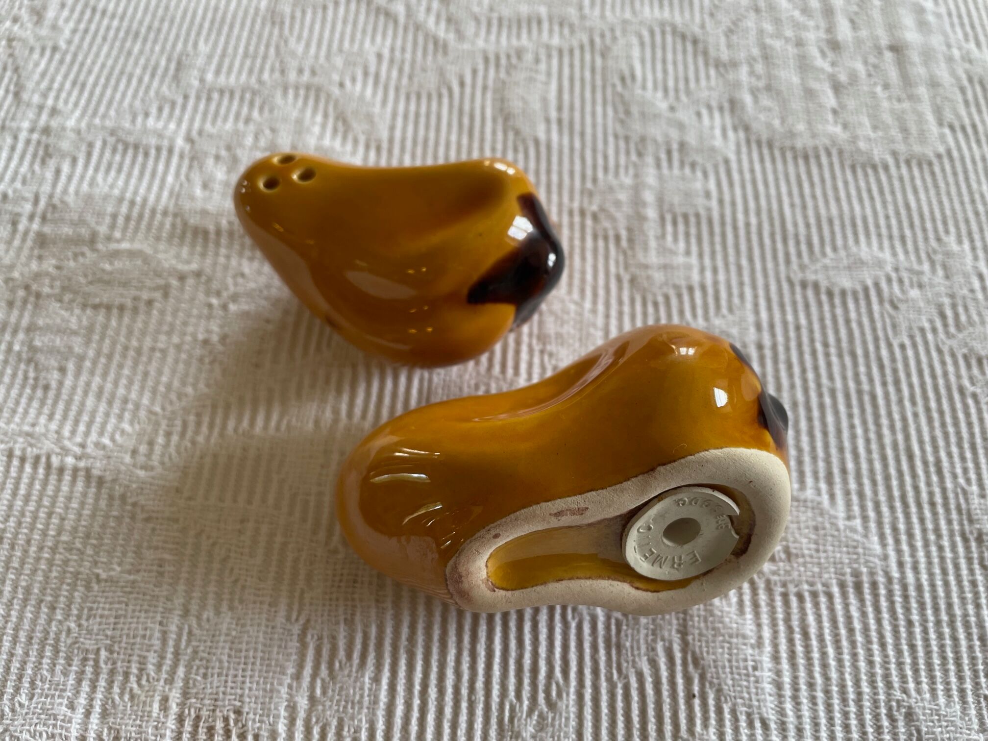 Pepper salt shaker ceramic vegetable