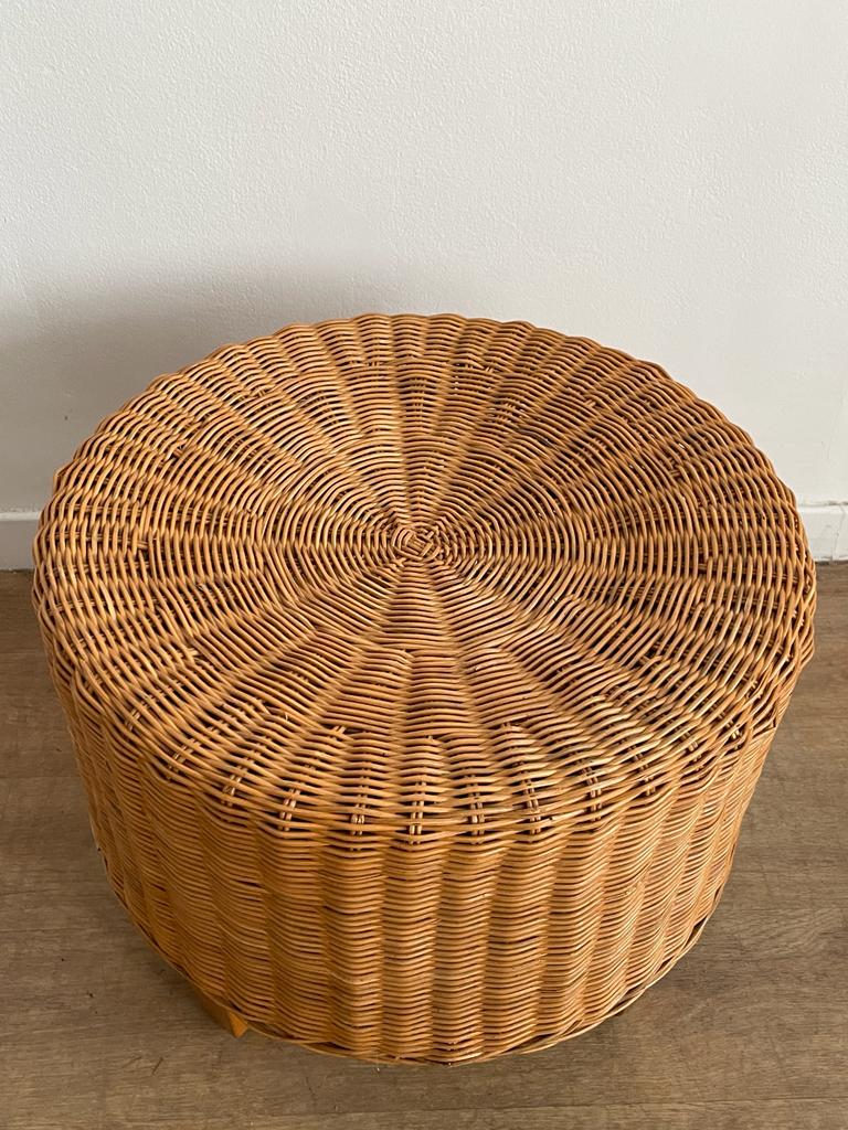 Wicker ottoman