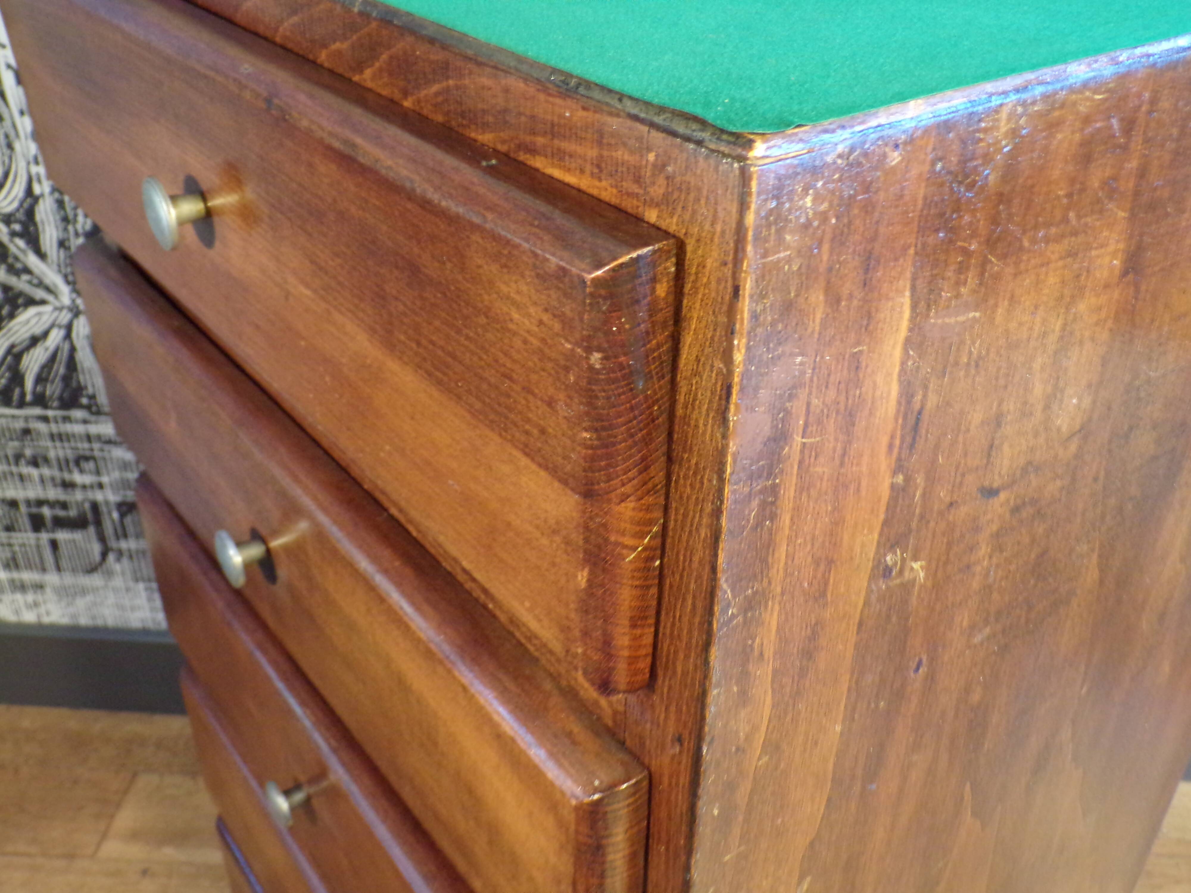 Vintage 5 drawer chest of drawers