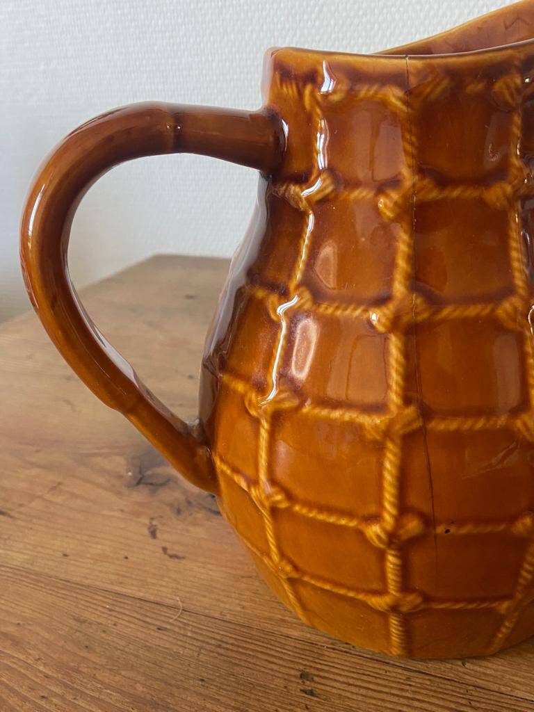 Vintage brown water pitcher from the 60s/70s