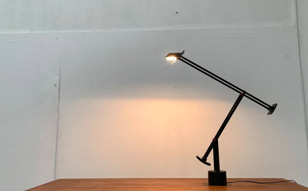 Postmodern Italian Tizio table lamp by Richard Sapper for Artemide, 1970s.