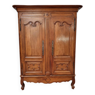 Petite armoire ancienne