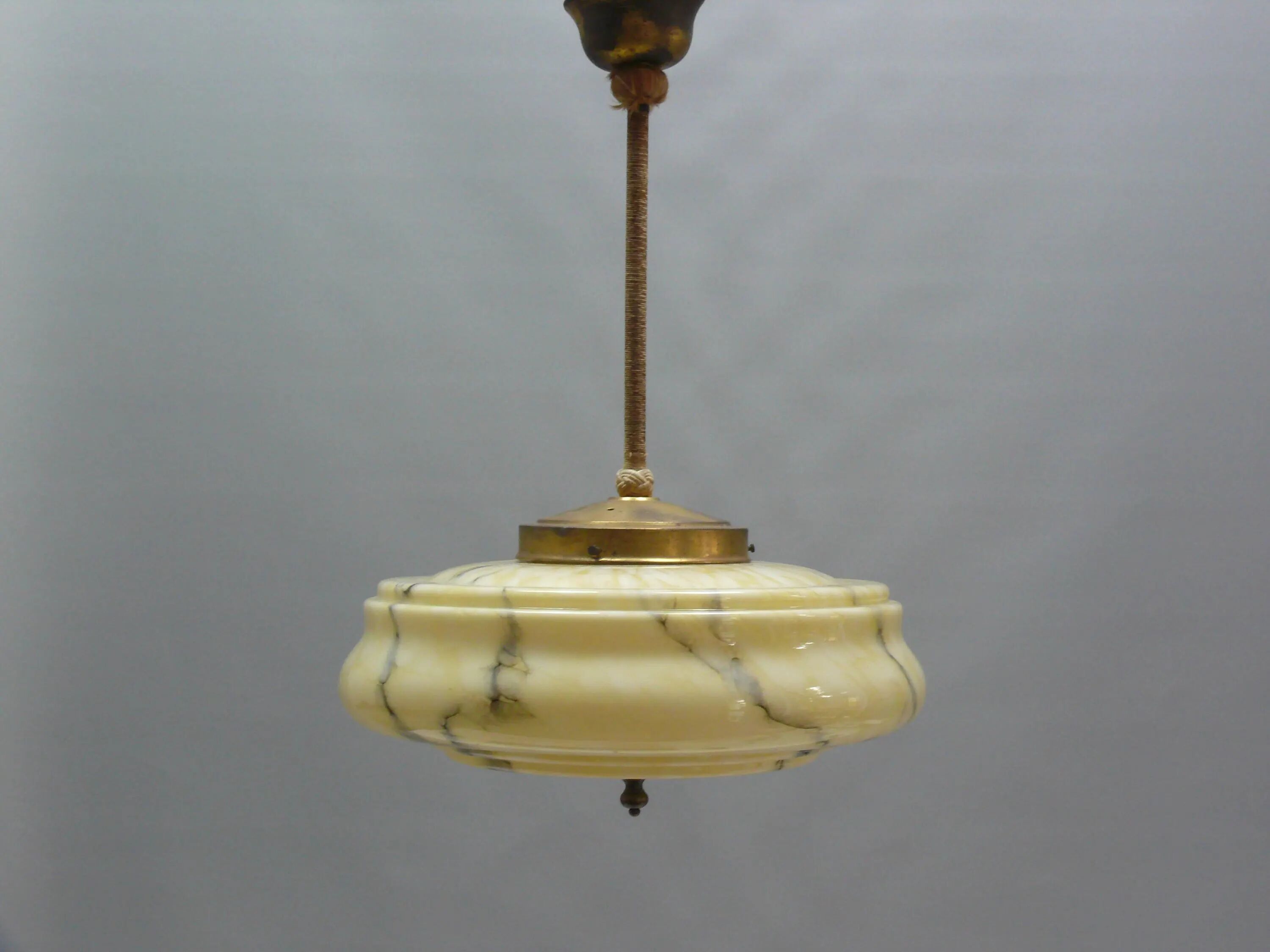 Grand plafonnier Art Déco en beige - années 1930-1940