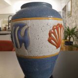 Vase with marine motifs