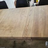 Henri II extendable country table