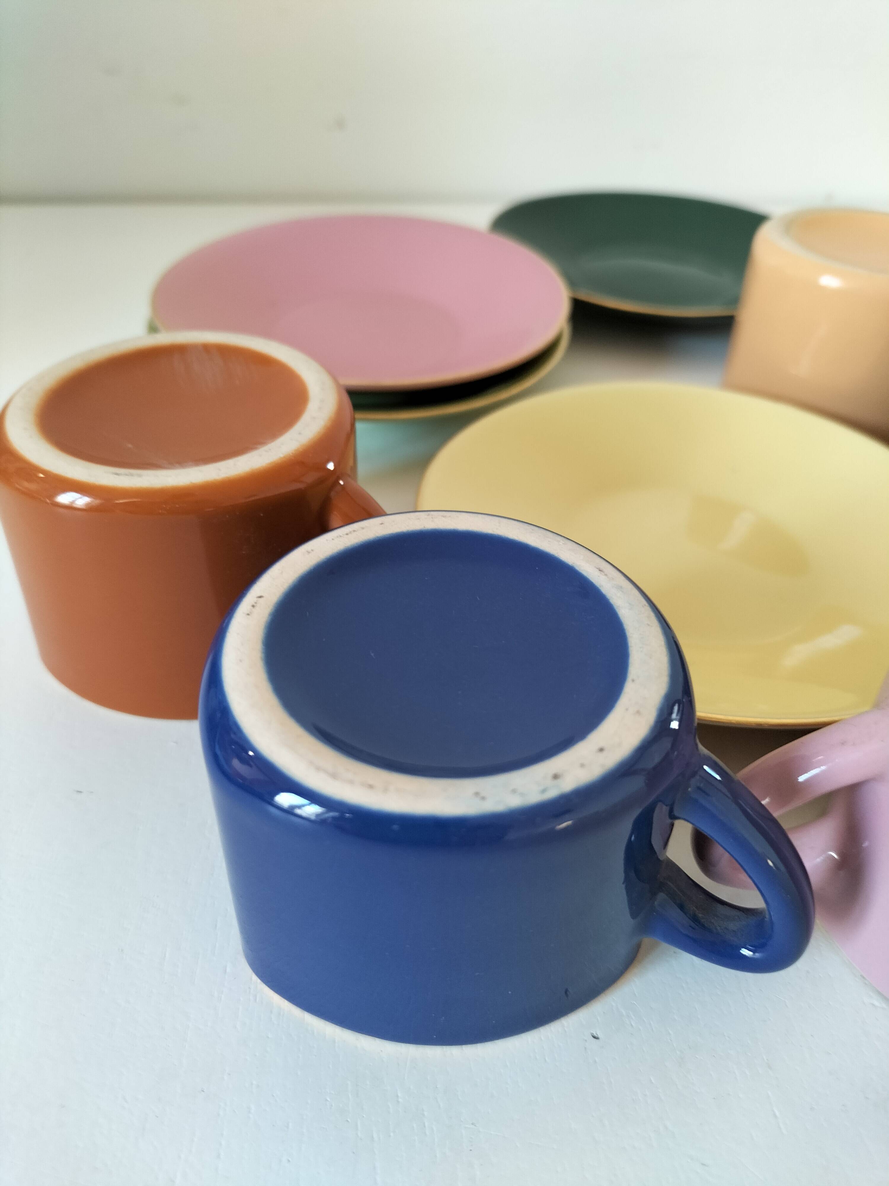 Vintage multicoloured triangular espresso set