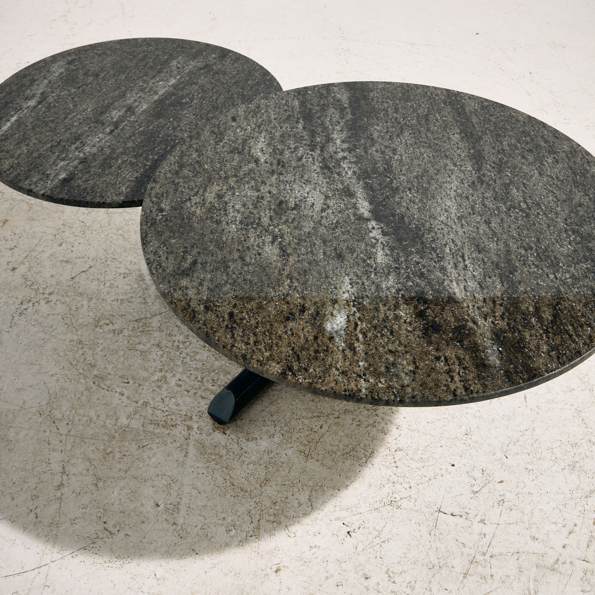 Table basse en granit Up & Up