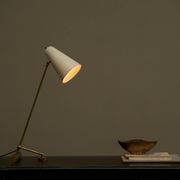 Lampe de table Mid Century réglable abat-jour perforé années 1950