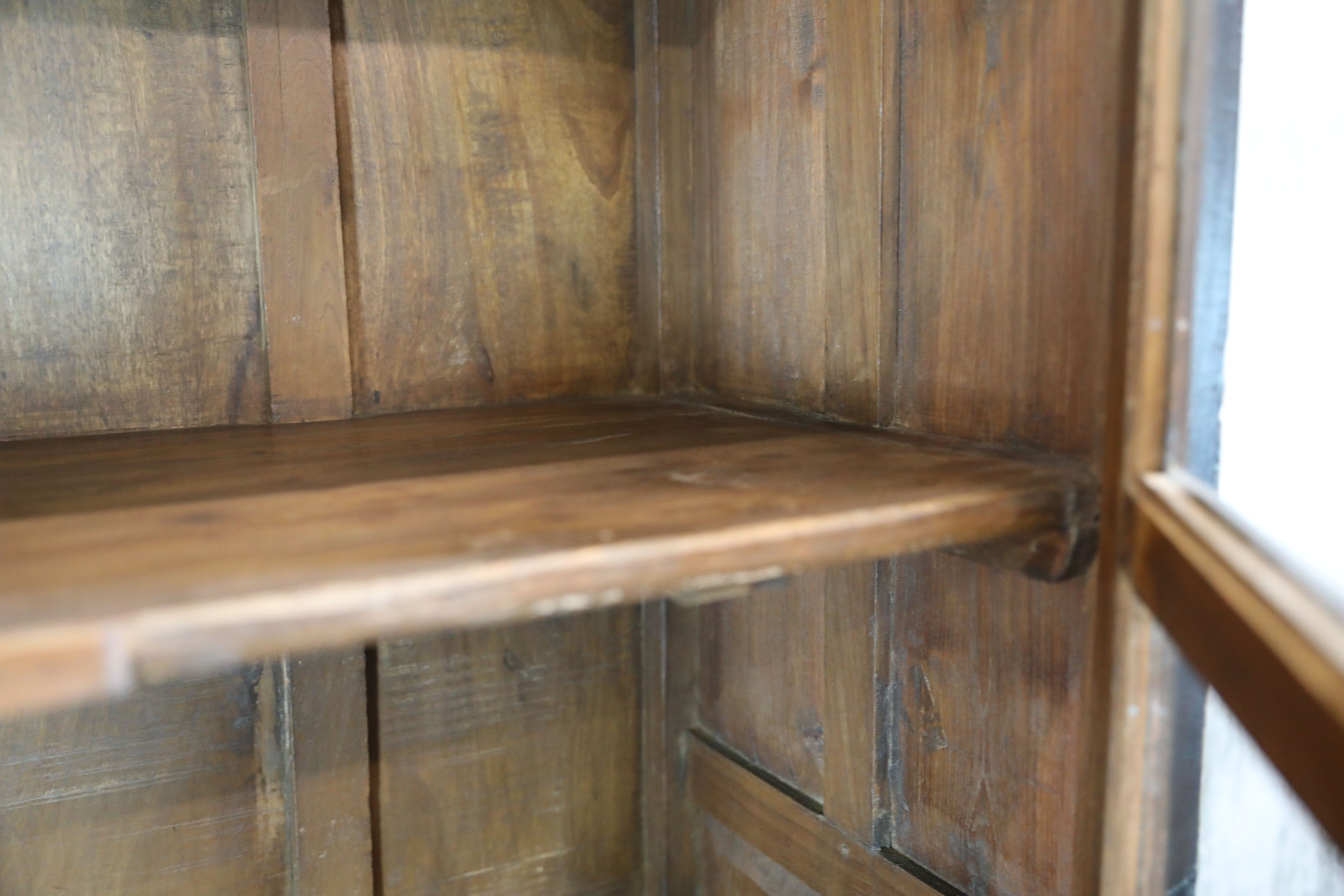 High Indian showcase 2 doors