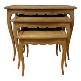Nesting coffee tables