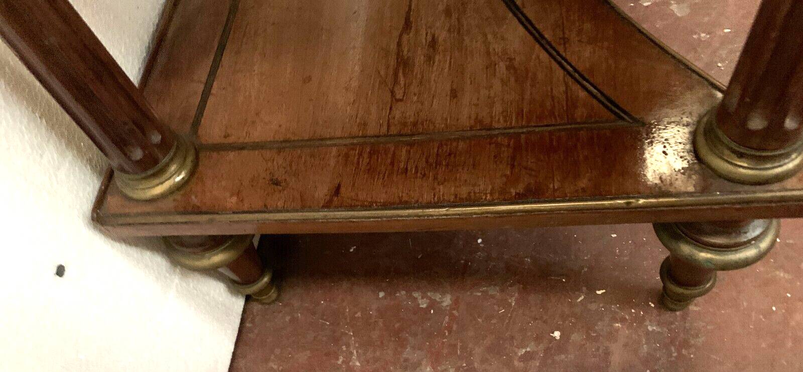 Credence de style louis xvi en acajou et placage xix siècle