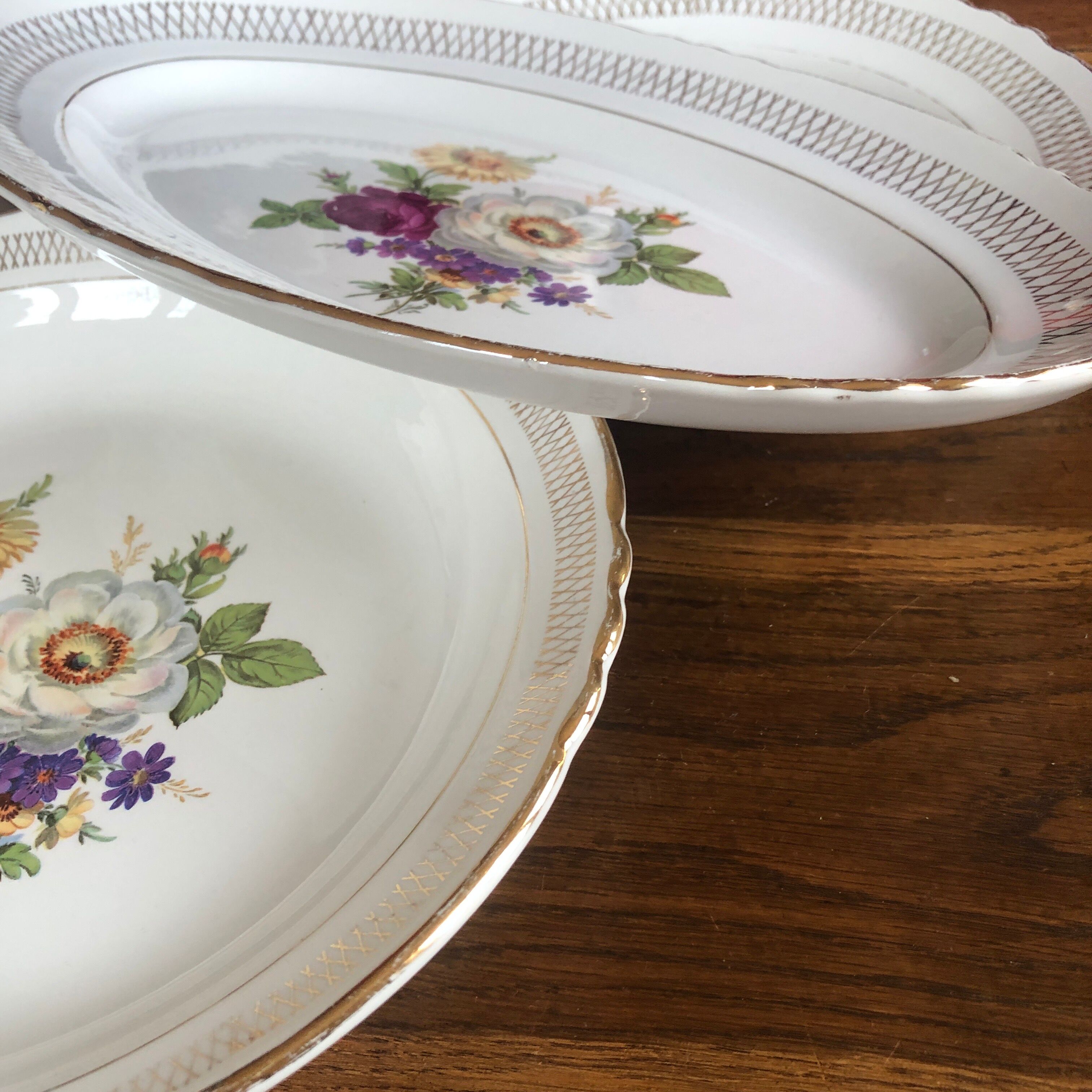 3 oval, round and hollow dishes Moulin des Loups