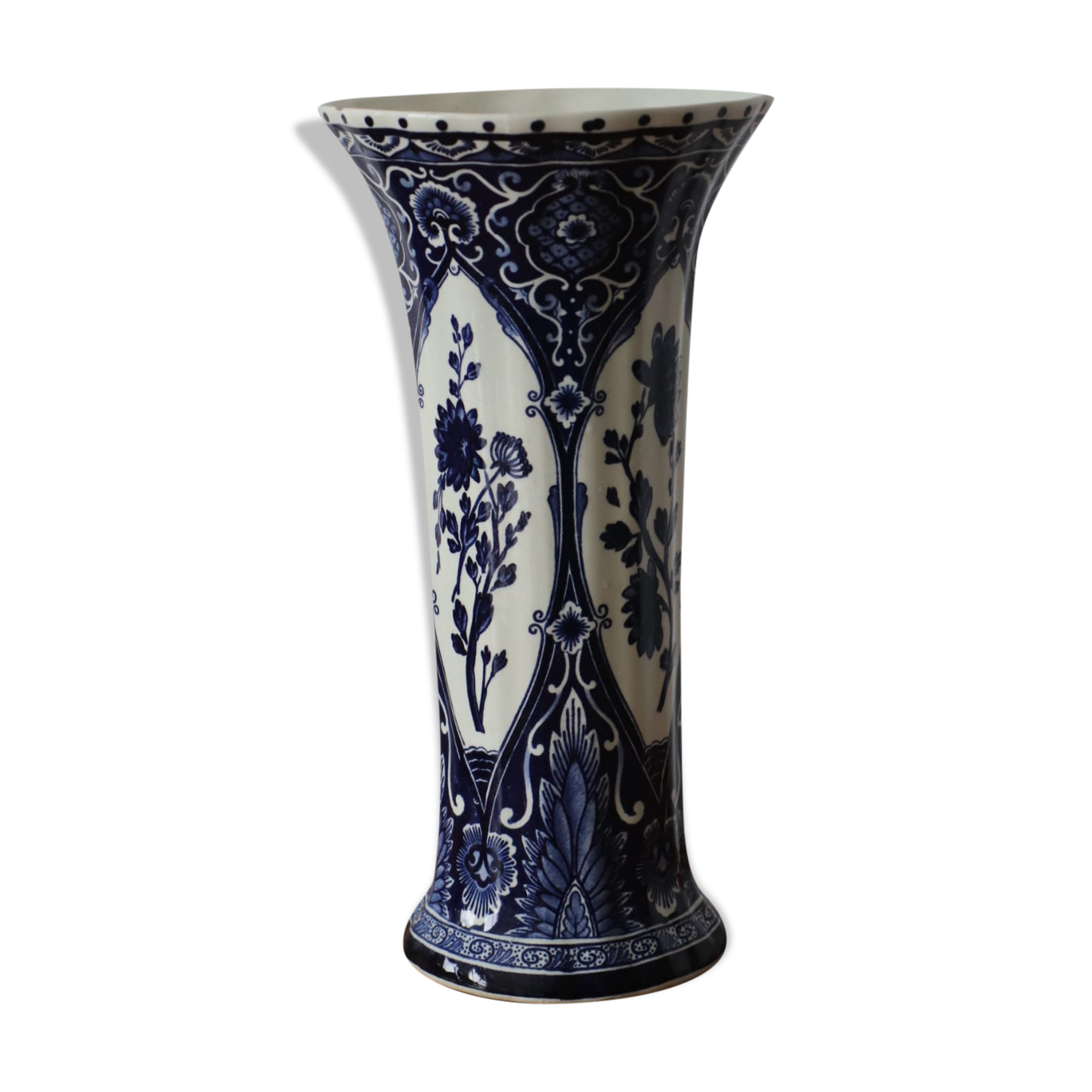 Royal Vase Sphinx by boch Holland Delfs 1900