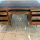 Desk and its rotating armchair England XIX century