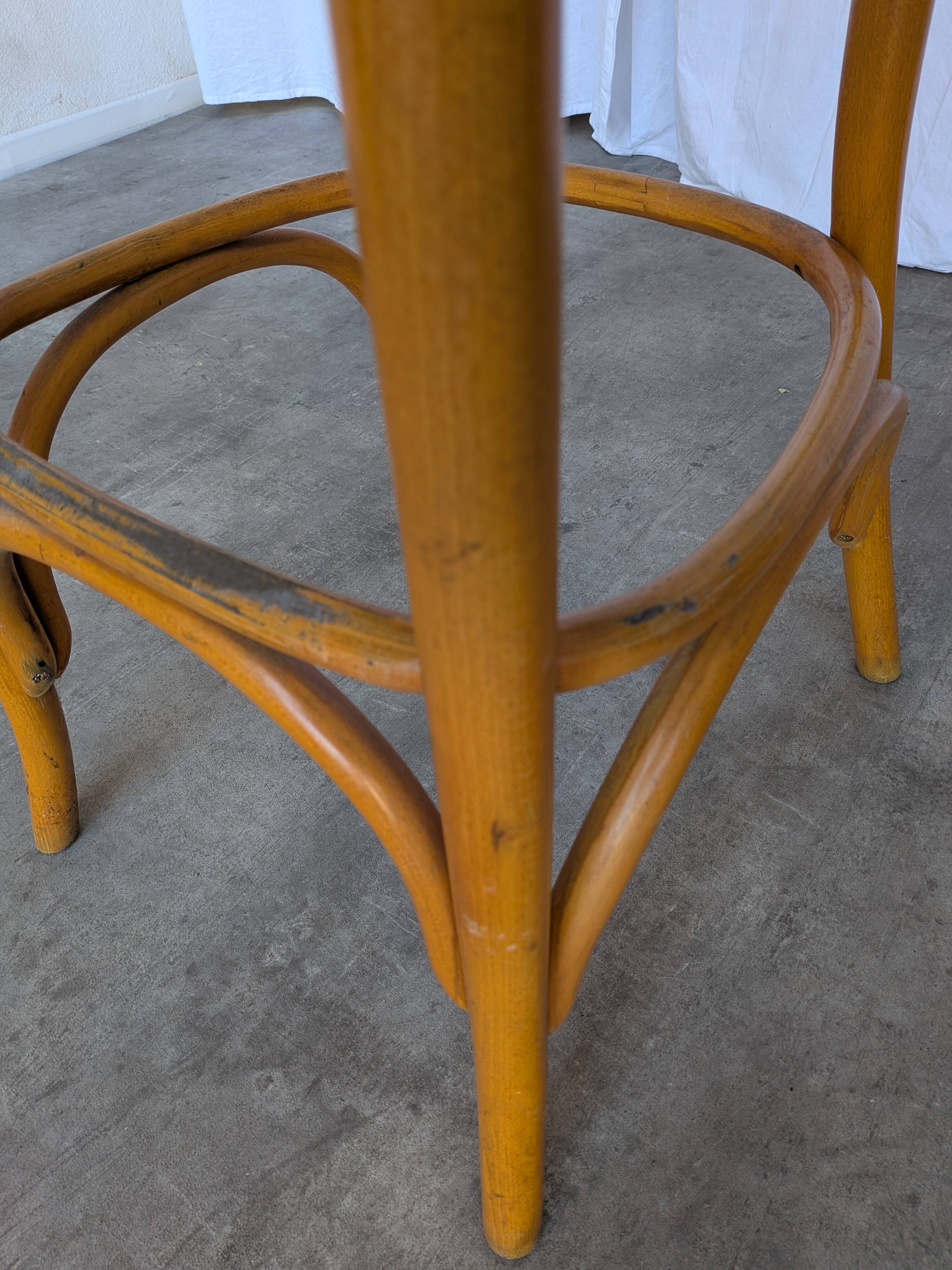 Vintage Bentwood Bar Chair with Armrests, Mid-Century Pub Stool Thonet styl