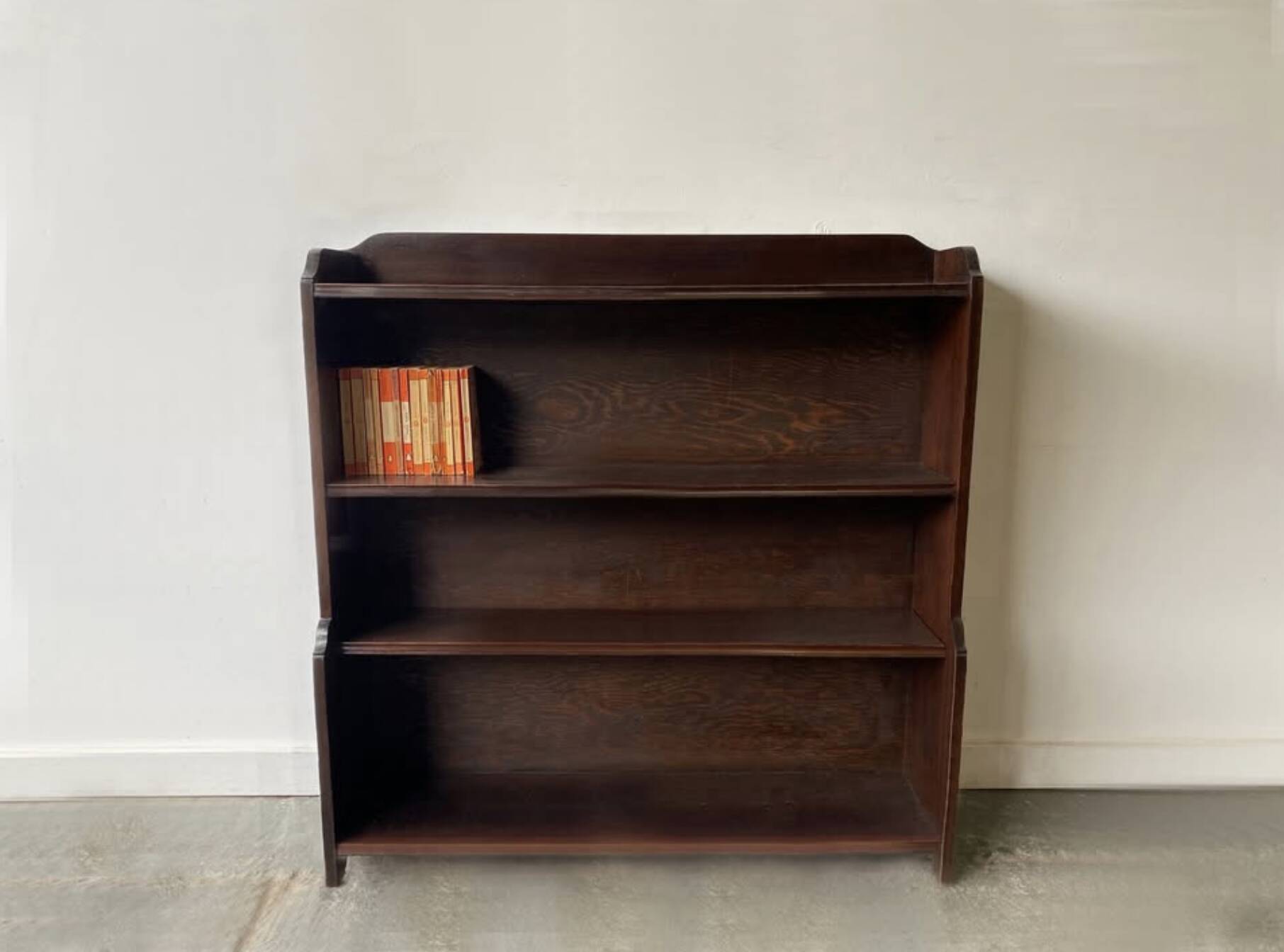 Antique Early 20th Century Free Standing Oak Book Shelves