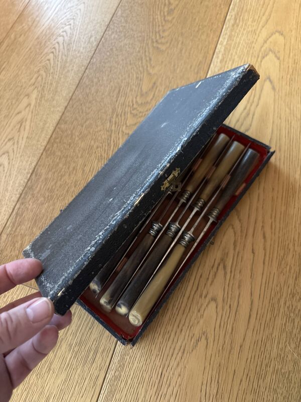 Couteau manche os acier forge