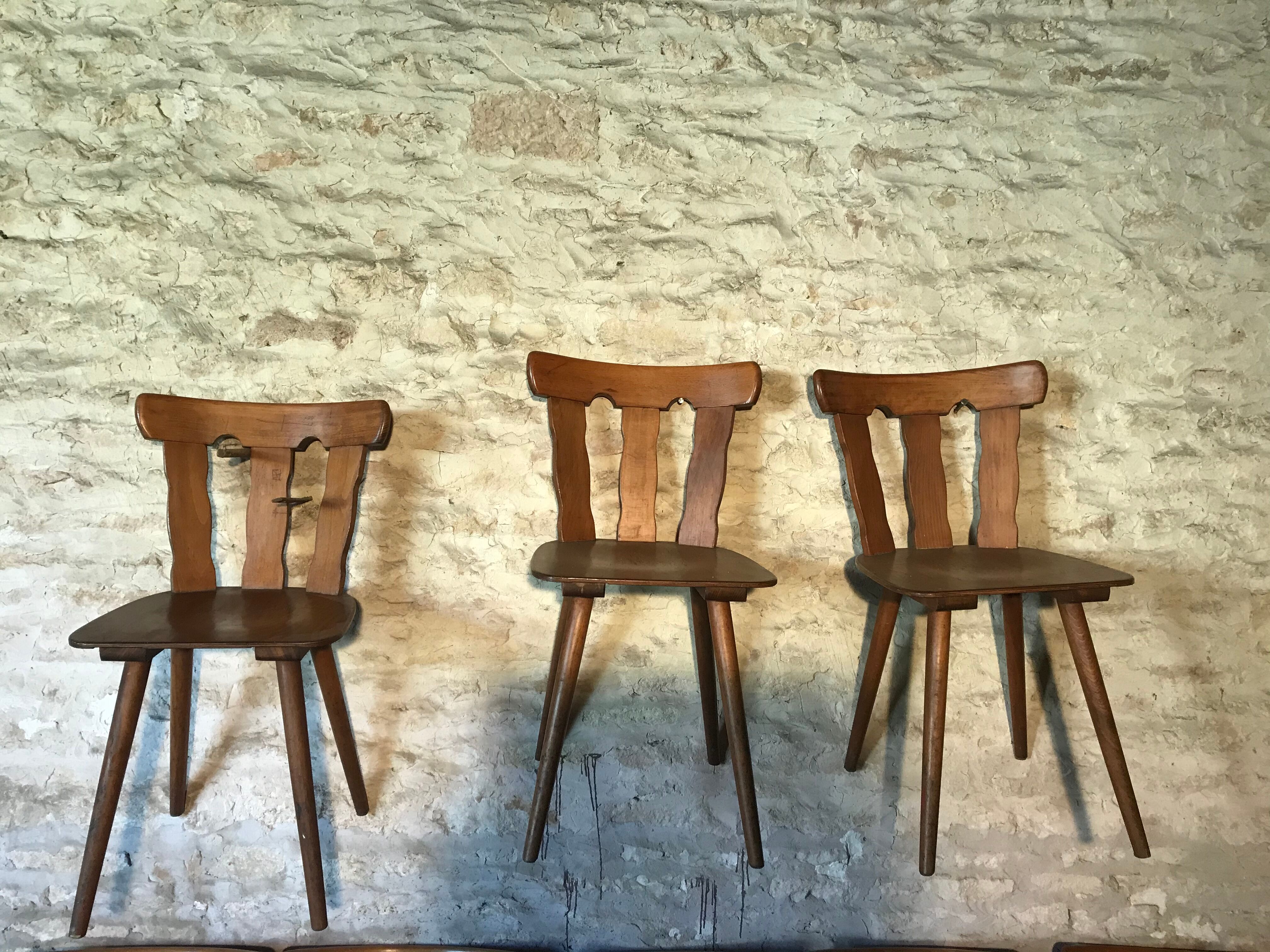 Lot of 14 vintage bistro chairs