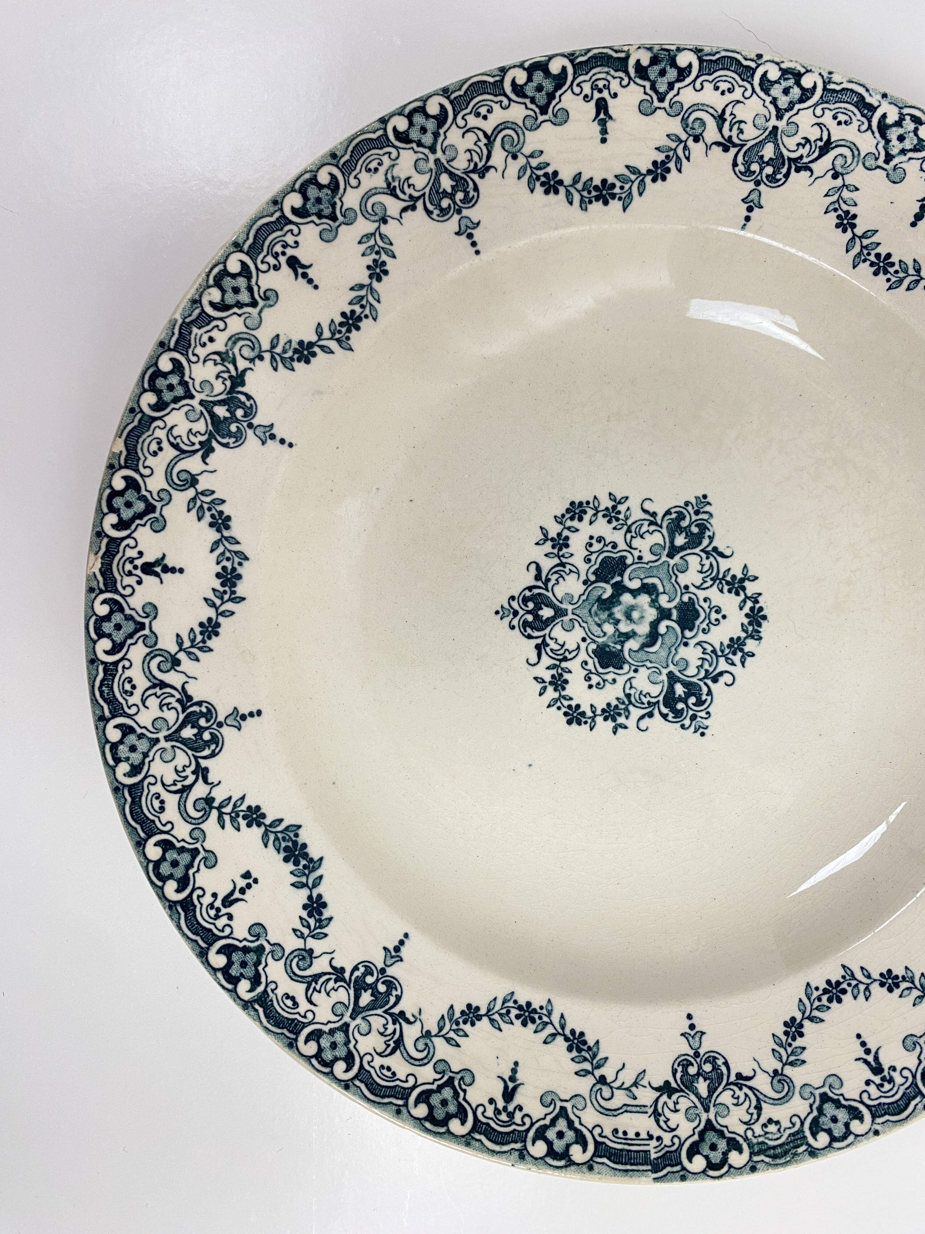 Lot of Plate, Platter, Ramier and Soup Tureen, Iron Earth, "Excelsior" service, E. Bourgeois, late 19th century