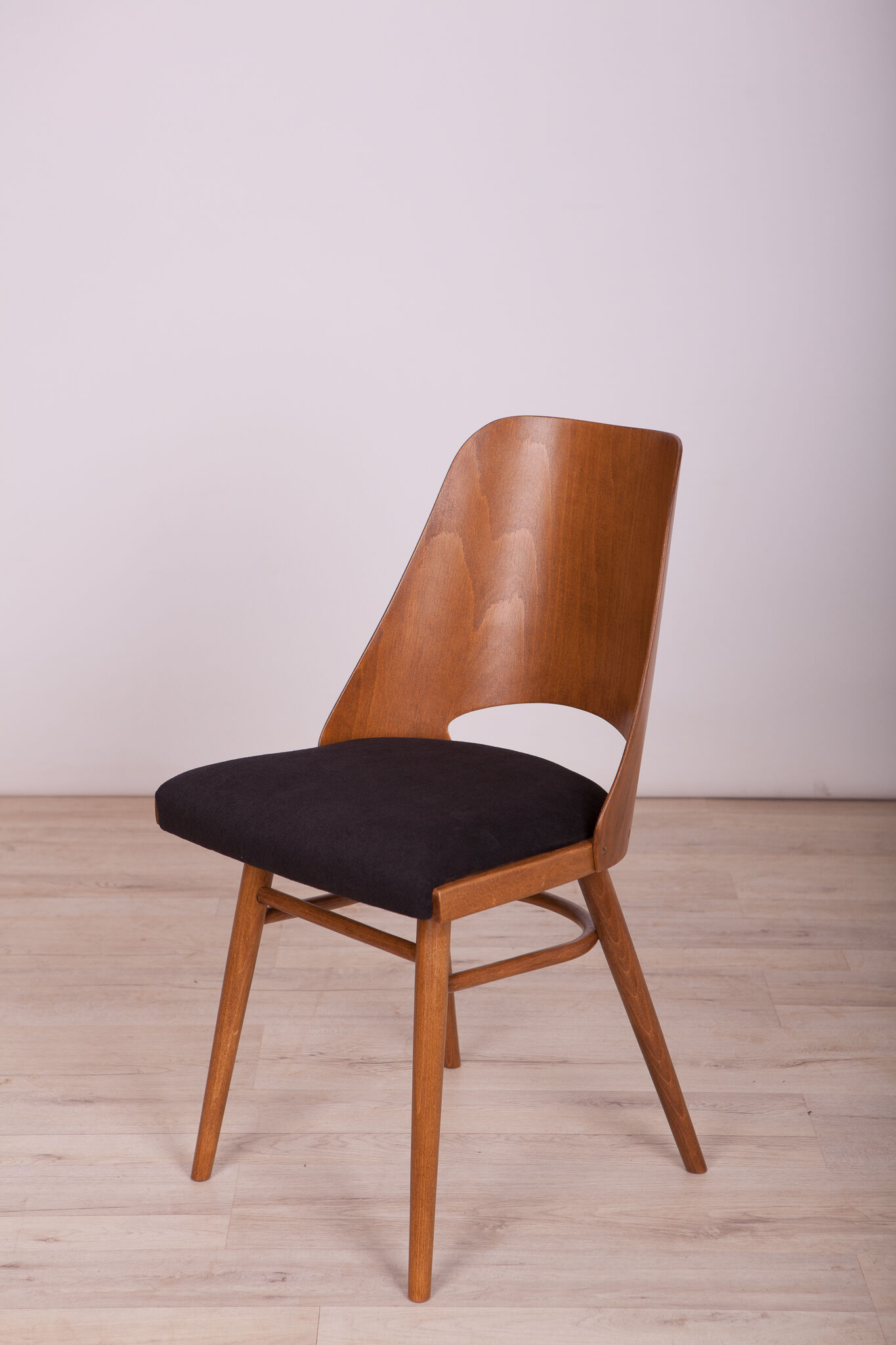 4 lollipop dining chairs from tatra, 1960s