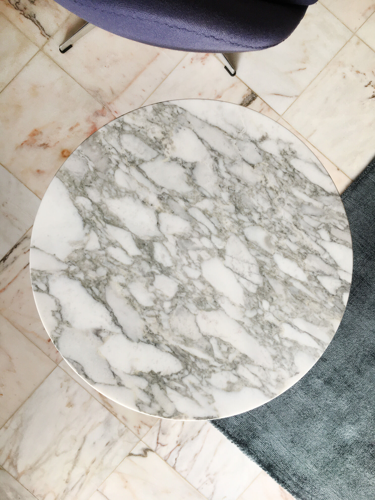 Extra table - Eero Saarinen - KNOLL INTERNATIONAL