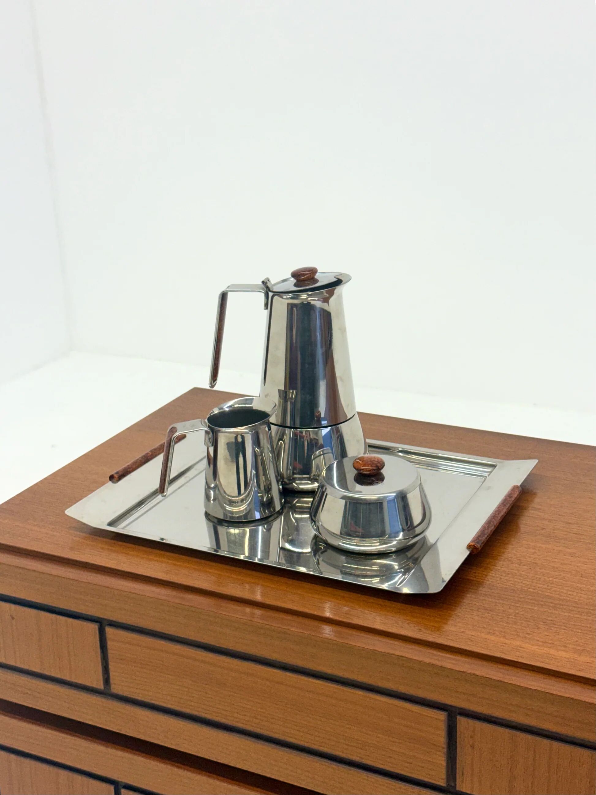 Douwe Egbert coffee set by Guido Bergna