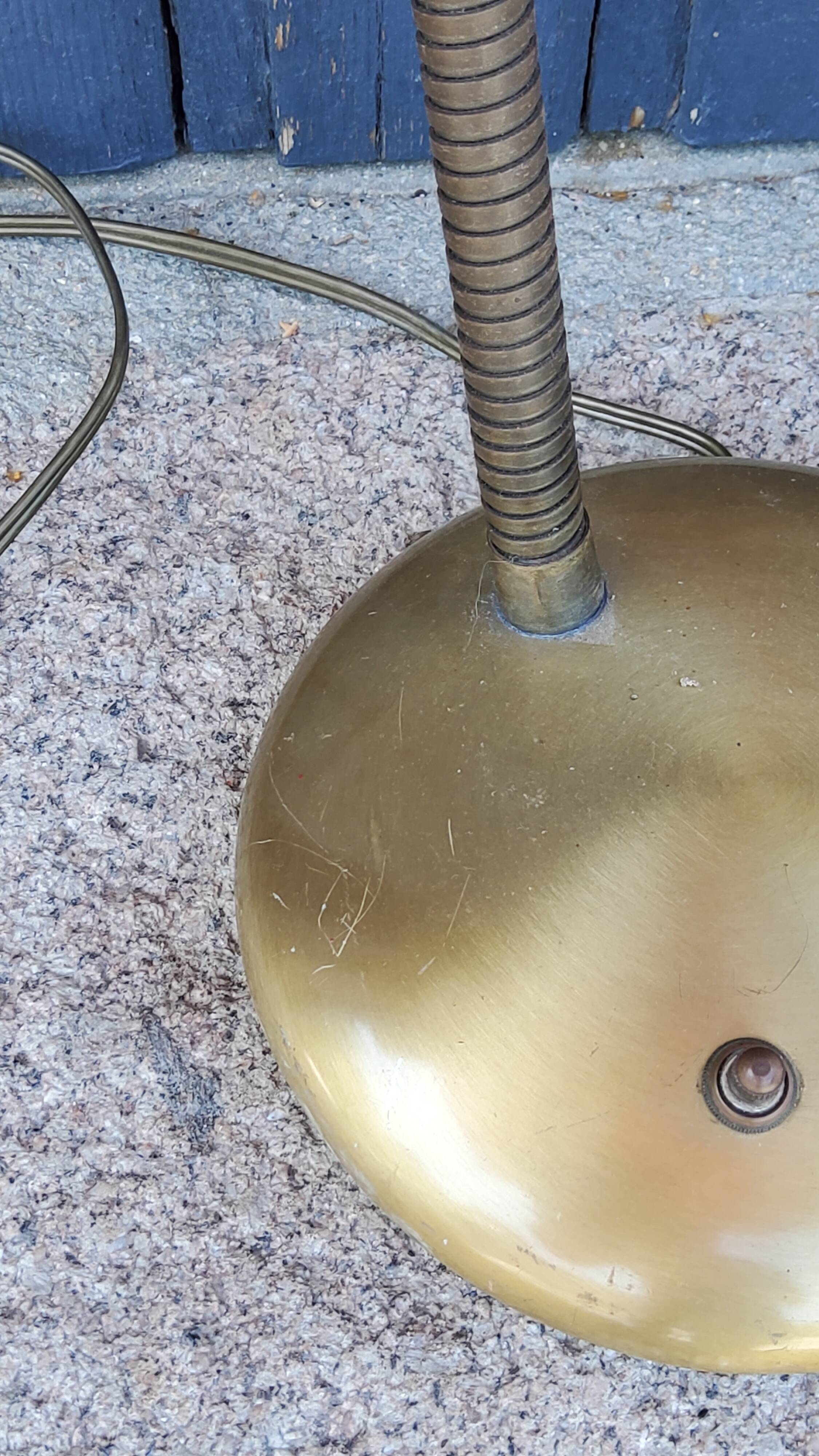 Designer desk lamp in gold metal 2 flexible arms from the 70s