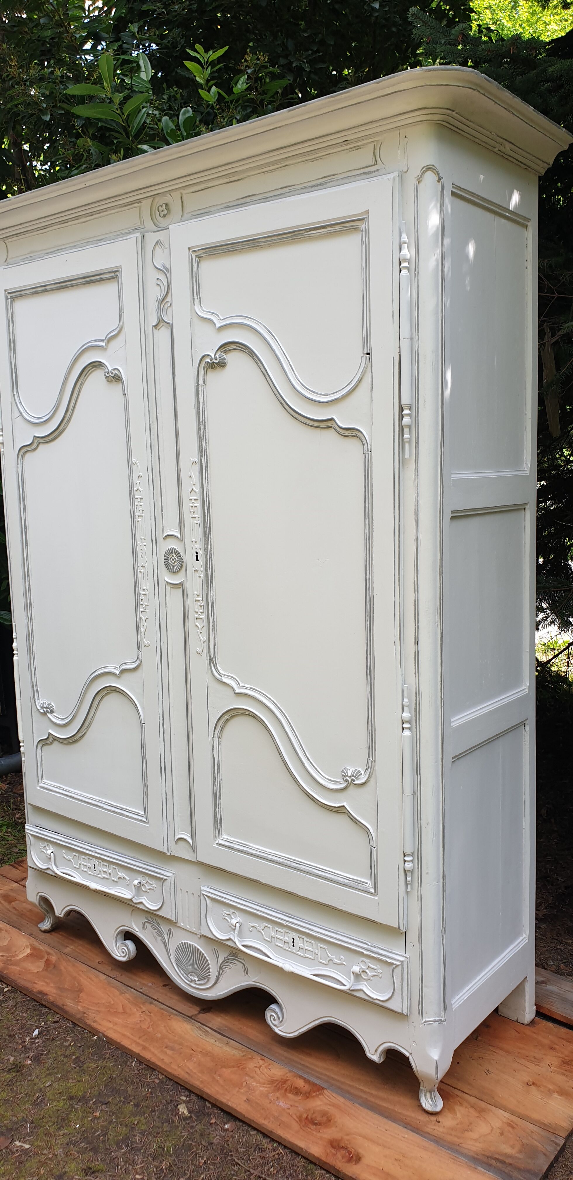 Skated Norman wardrobe