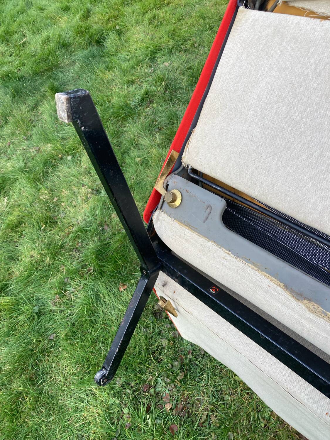 P40 lounge chair by OSVALDO BORSANI for TECNO, 1960.