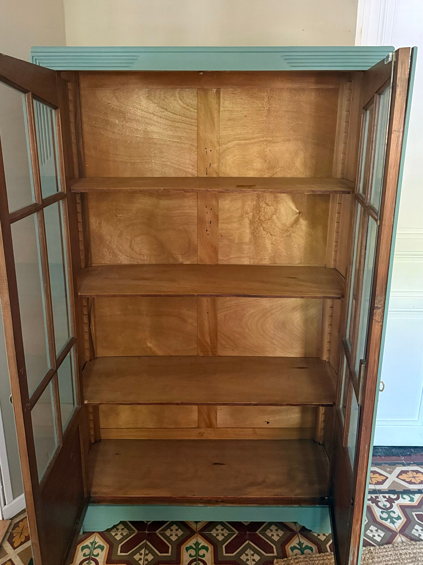 Art Deco display cabinet