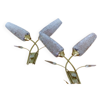 Double tulip-shaped wall lights