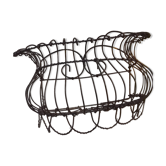 Small basket of rounded wire