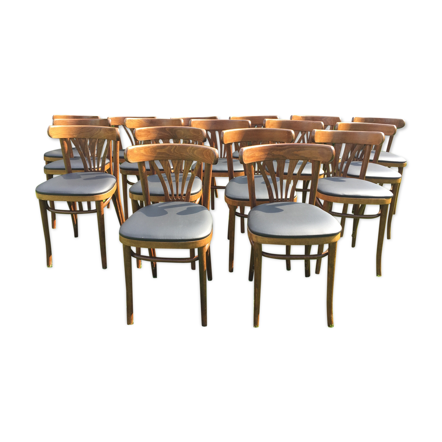 Lot of 16 chairs bistro