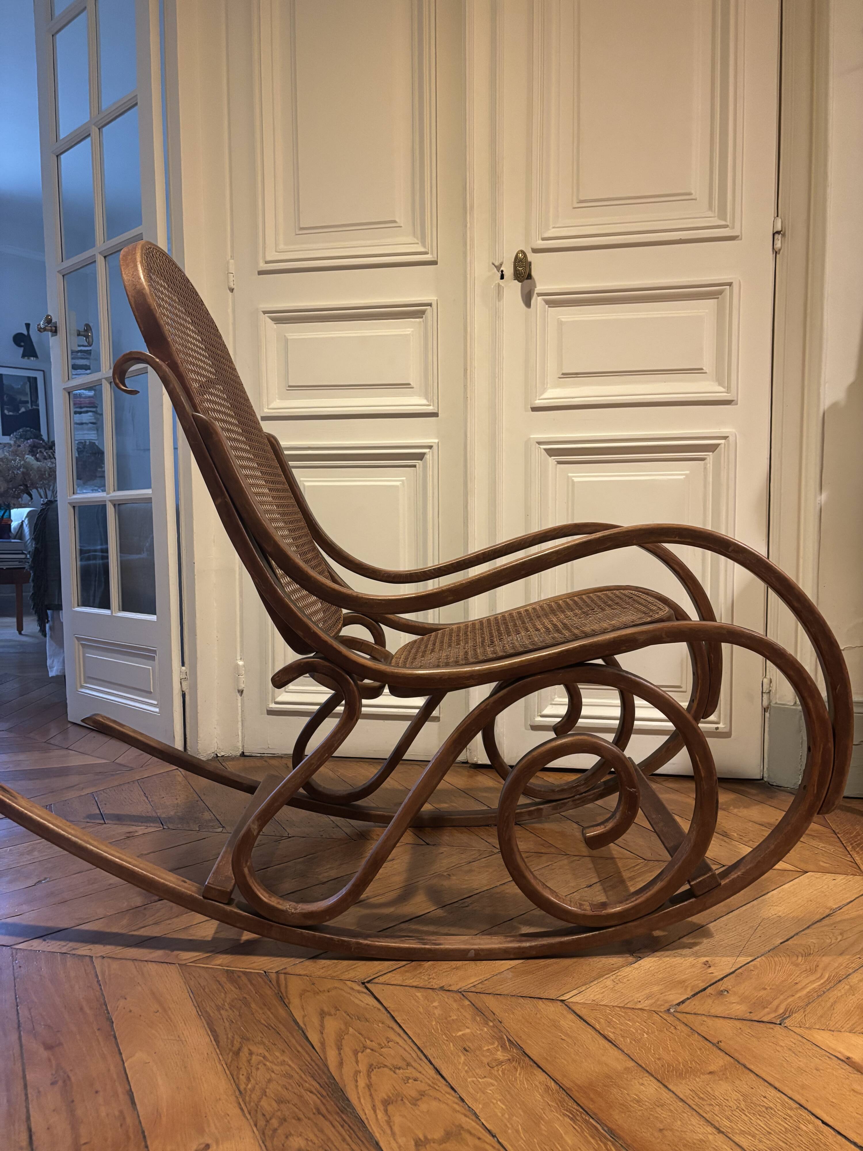 Rocking Chair - Fauteuil à bascule