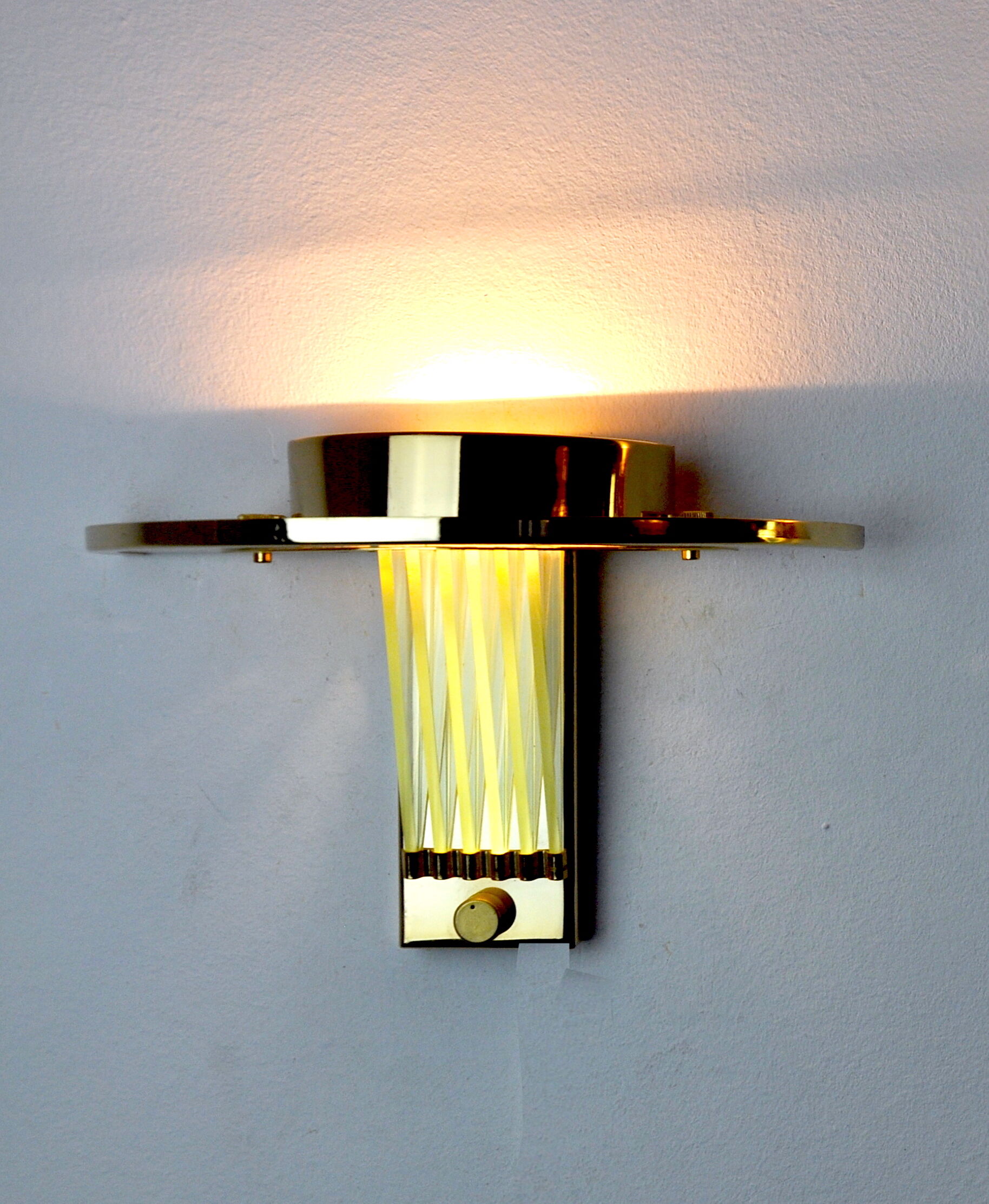 Wall lamp Regency half-moon, Italy, 1970