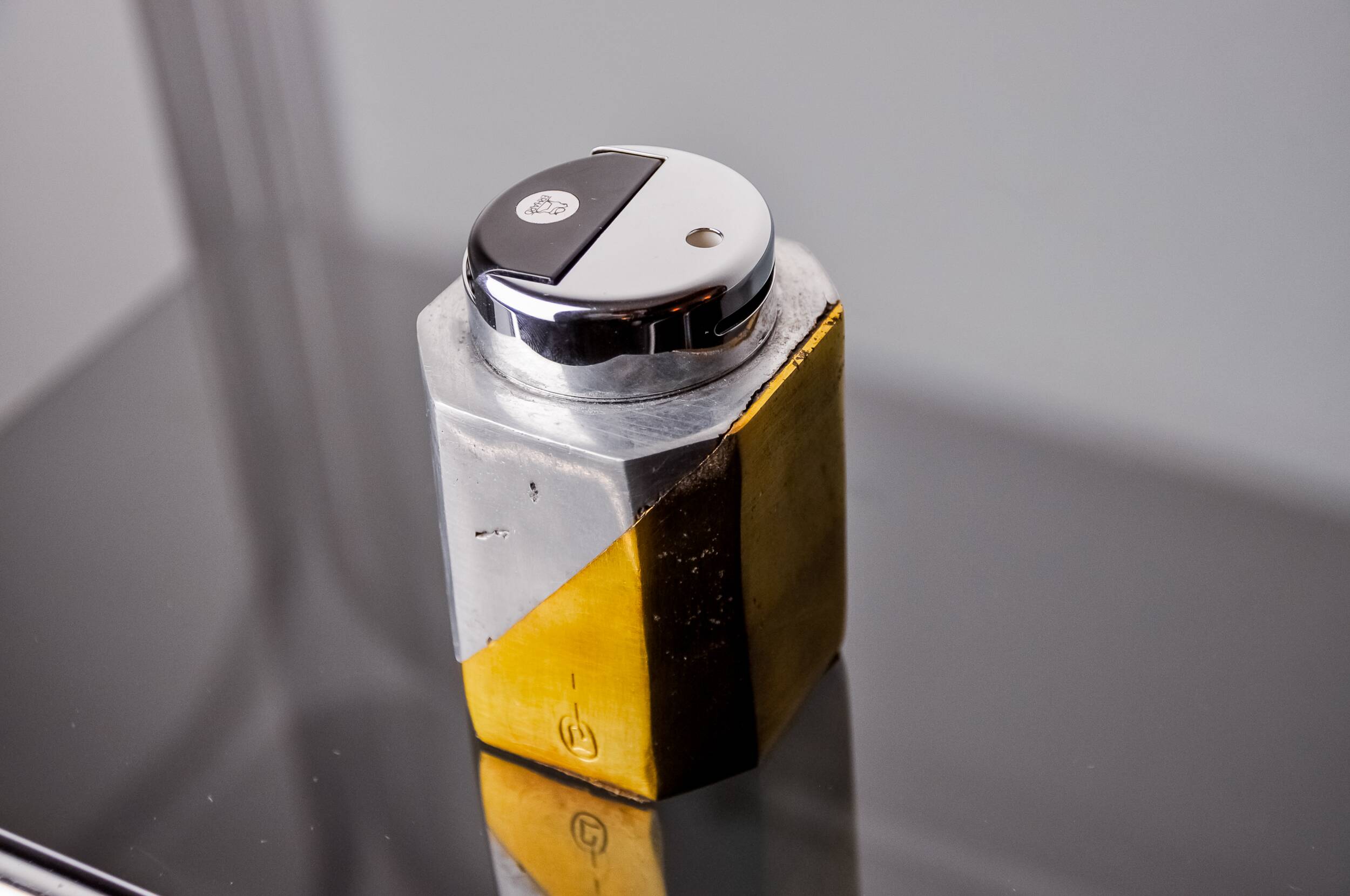 Brutalist lighter by Leopold, Bronze and aluminum, 1970, Spain