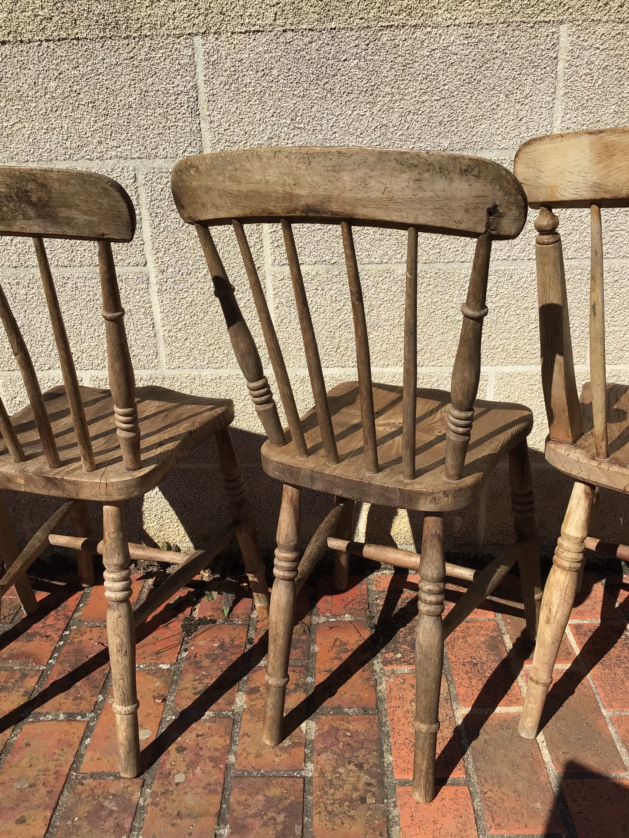 Series of 4 Western chairs in solid oak