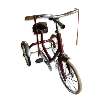 Trycicle en fer