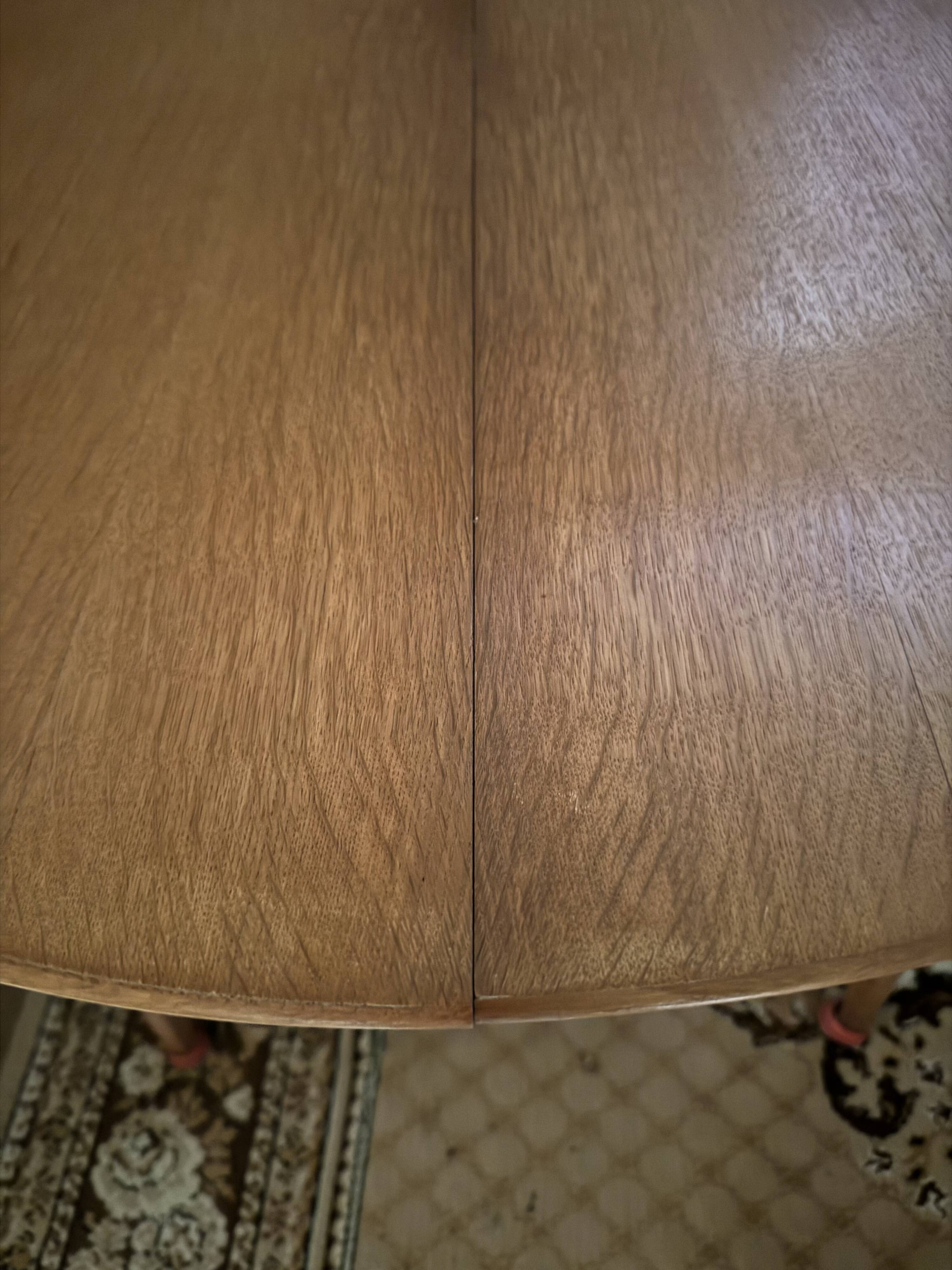 Round oak table