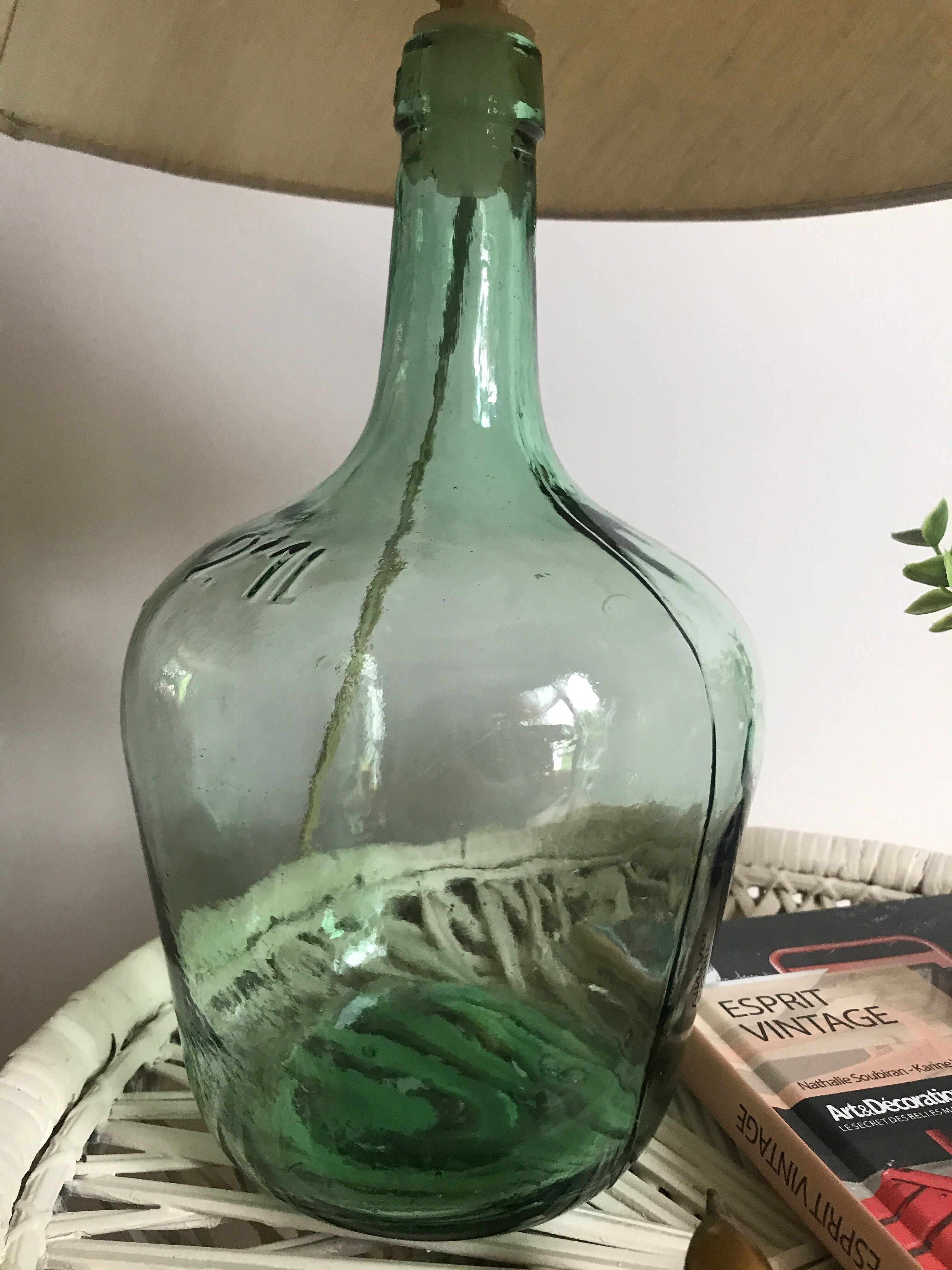 Table lamp