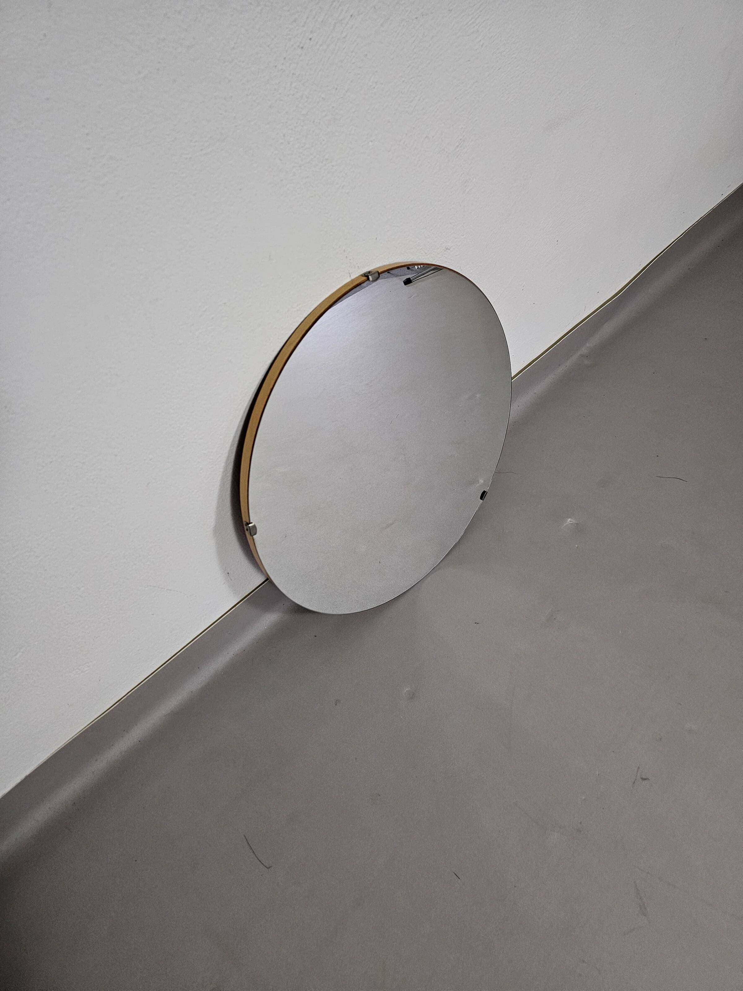 Miroir rond du milieu du siècle des années 1960