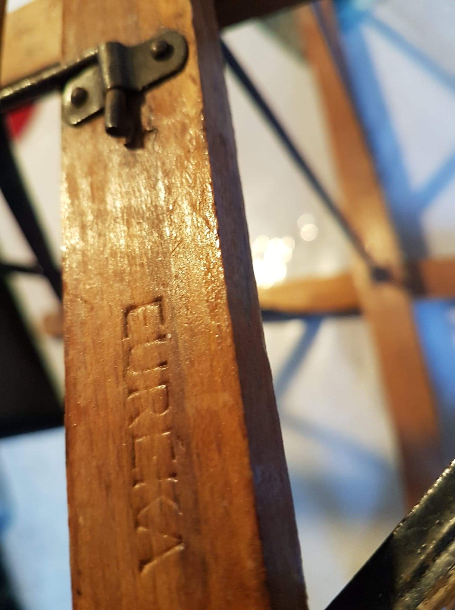 foldable stool Eureka with 60s carry handle