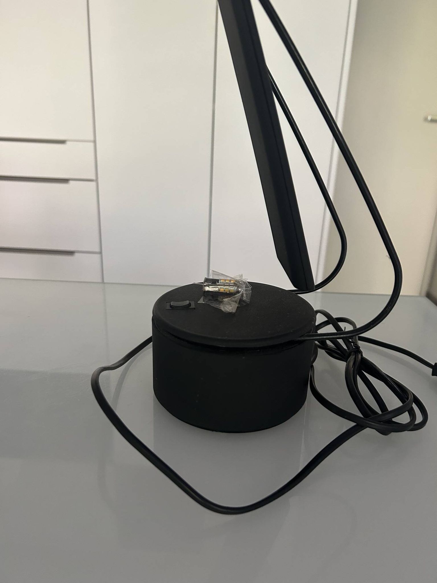Black desk lamp